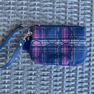 Coach Poppy RARE tartan / plaid Wristlet with Blue, purple and Pink Design Y2K